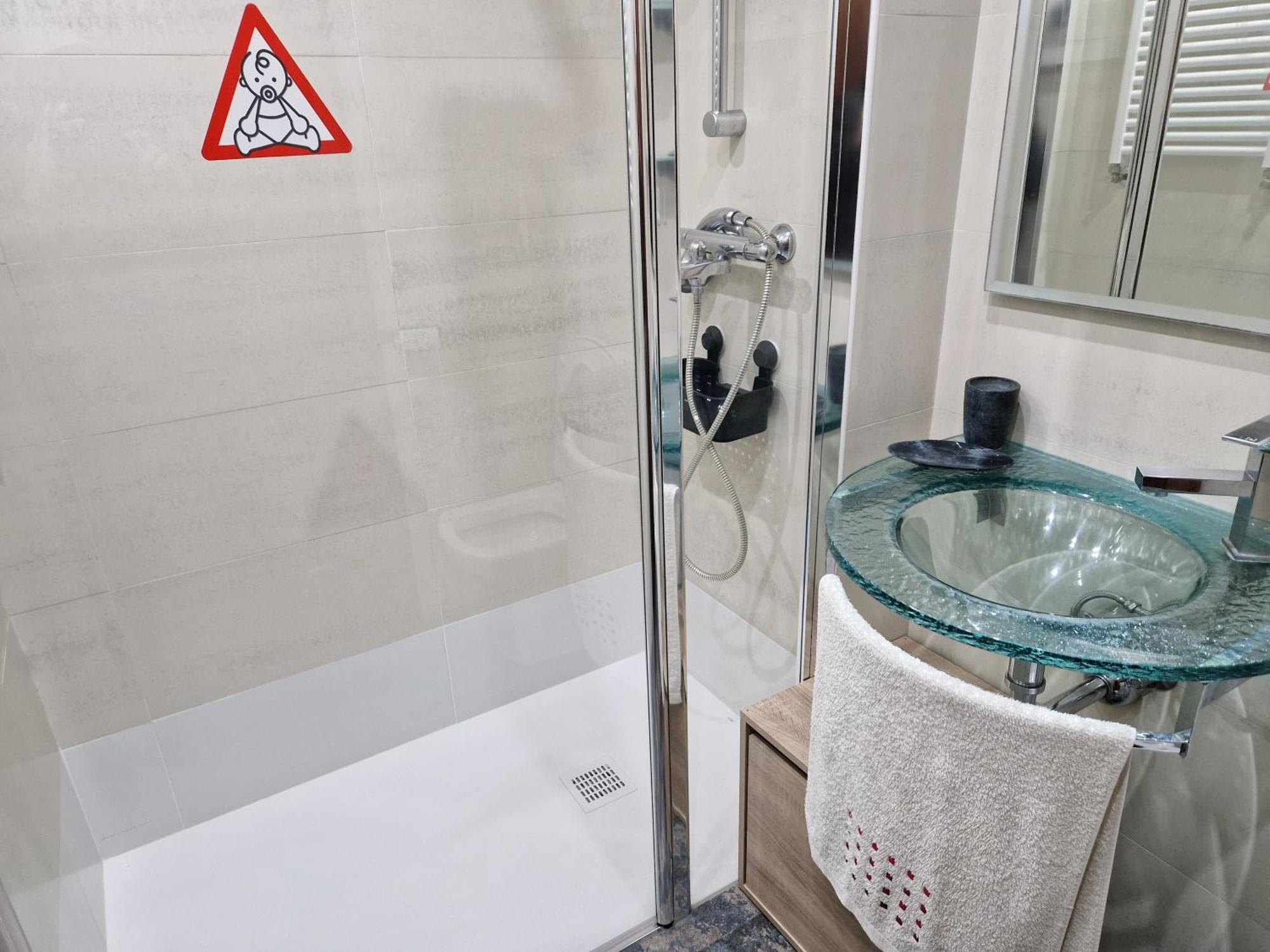 Apartamentos Zarautz Playa, Con Piscina Y Garaje Dış mekan fotoğraf
